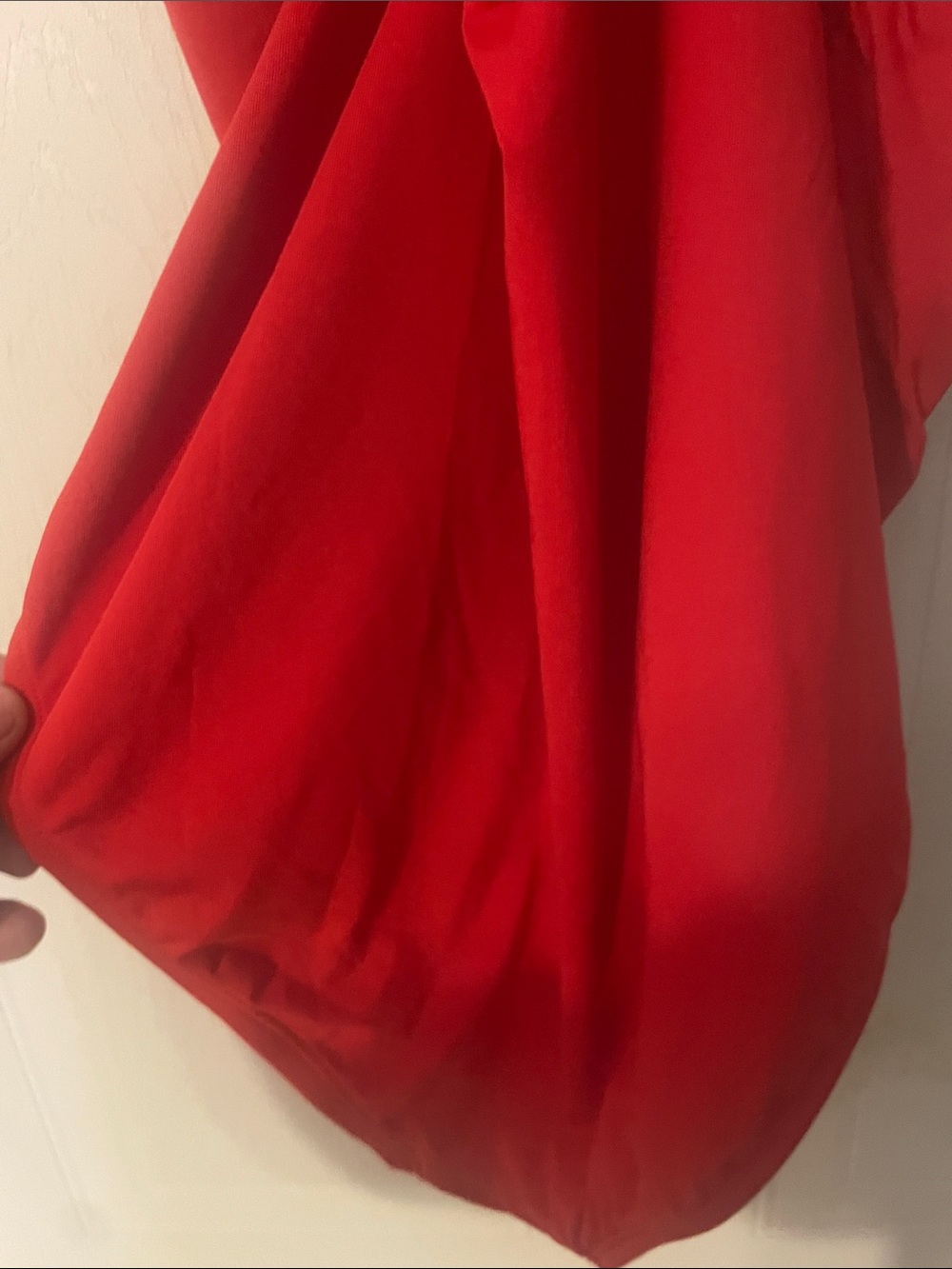 Jantzen red 1 piece swimsuit made with 92% polyamide and 8% elastane. - Picture 9 of 9